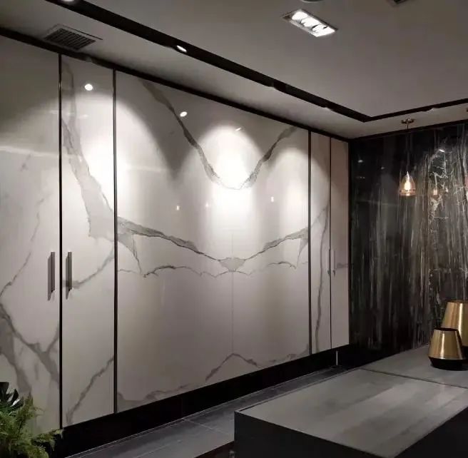 巖板功能與美感，打造質(zhì)感家居生活