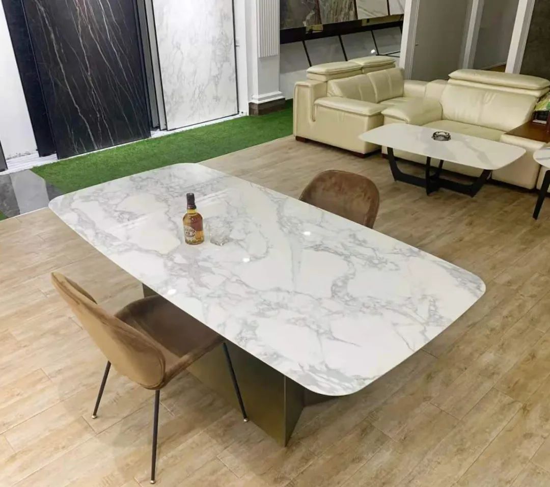 正品意大利拉米娜巖板餐桌現(xiàn)貨