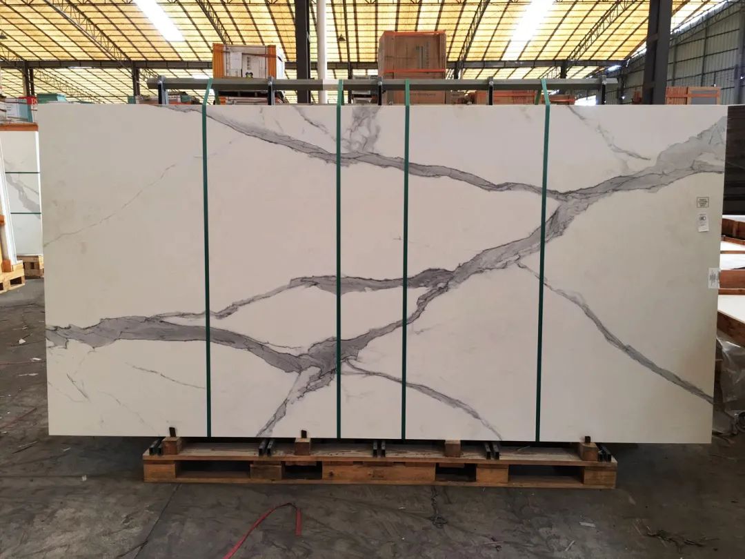 進口頂級巖板和國產(chǎn)頂級巖板品牌的差距在哪里?